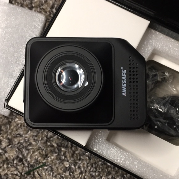NWT Dash Camera - Picture 6 of 13